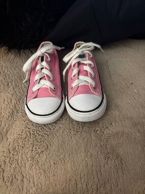 Converse Pink Low-Top Canvas Kids Sneakers